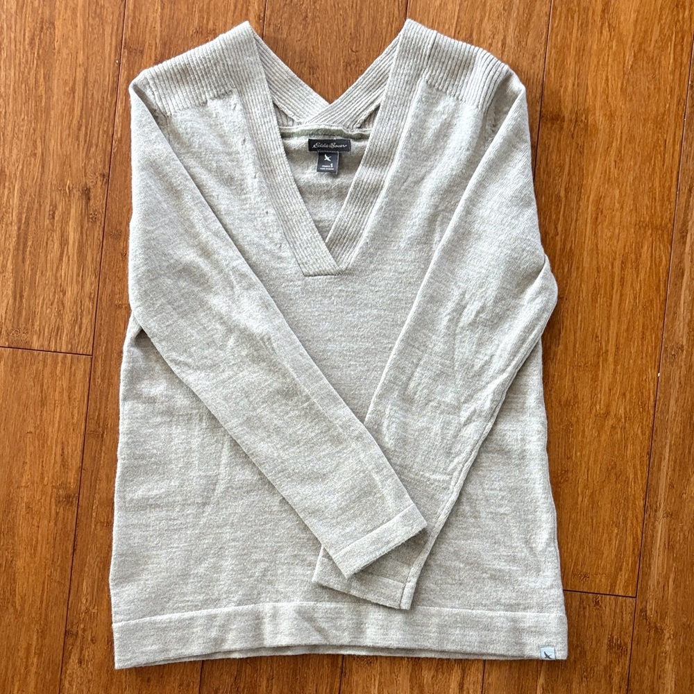 Eddie Bauer Light beige V-Neck Sweater